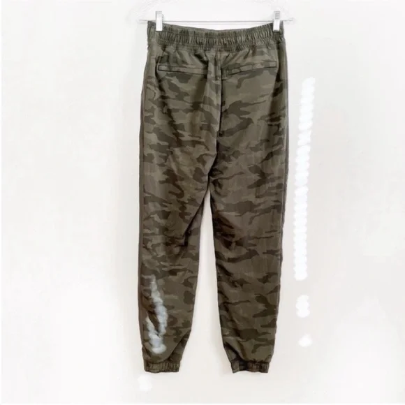 Athleta Brooklyn Lined Jogger pants green olive camo lux relaxed fit stretch